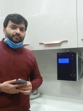 Reliable Chanson Quality Water Purifier in use by a male