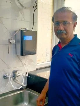 Water purification made easy with Chanson Quality Water Purifier for a man