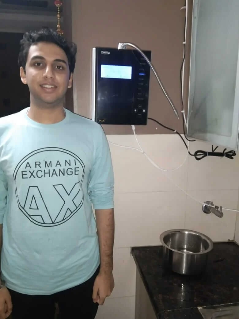 Daily routine with Chanson Quality Water Purifier by a male user