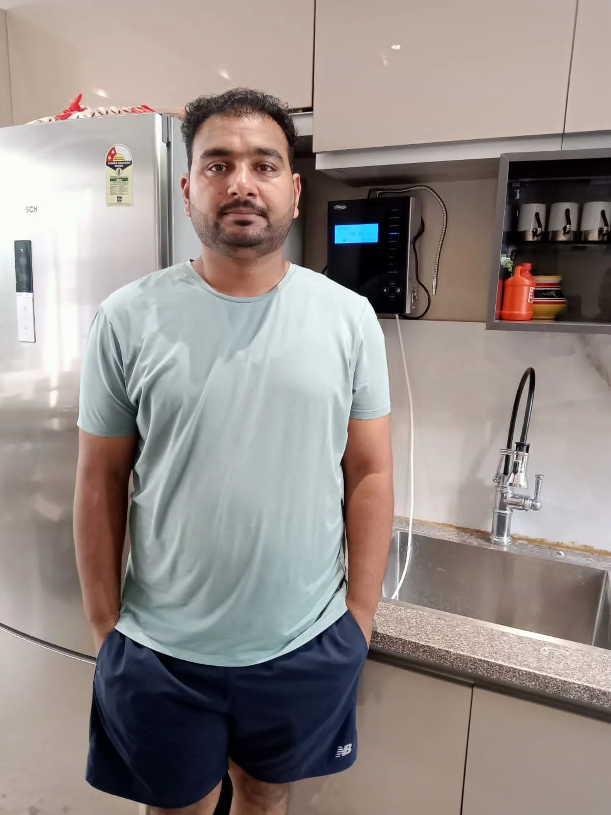 Healthy lifestyle with the Chanson Quality Water Purifier by a male user